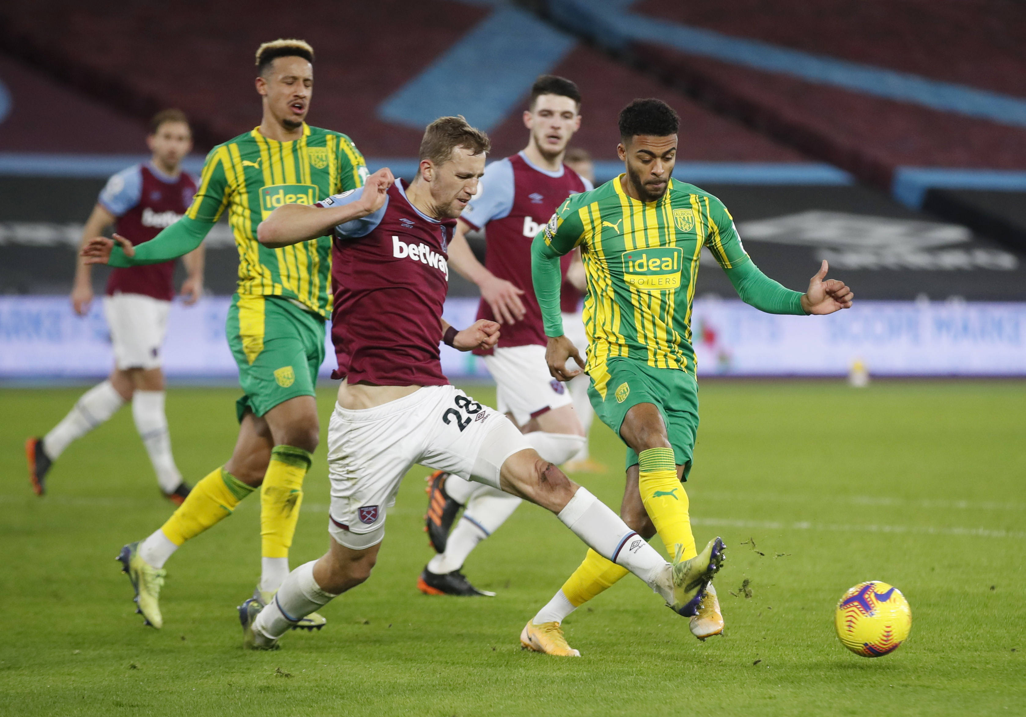 发皇马与巴 发皇马与巴